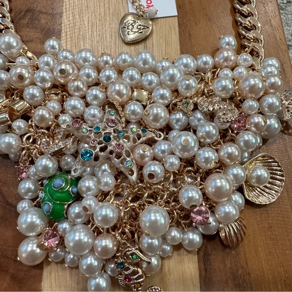 Betsey Johnson Pearl Starfish Shell Bib Necklace MSRP $148 Cruise Control NWT - Picture 3 of 5